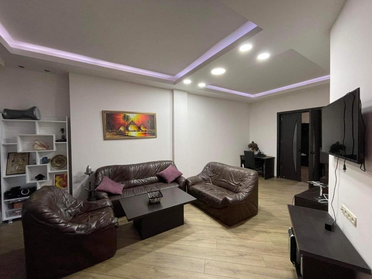 Cozy & Sweet Home Tbilisi ภายนอก รูปภาพ