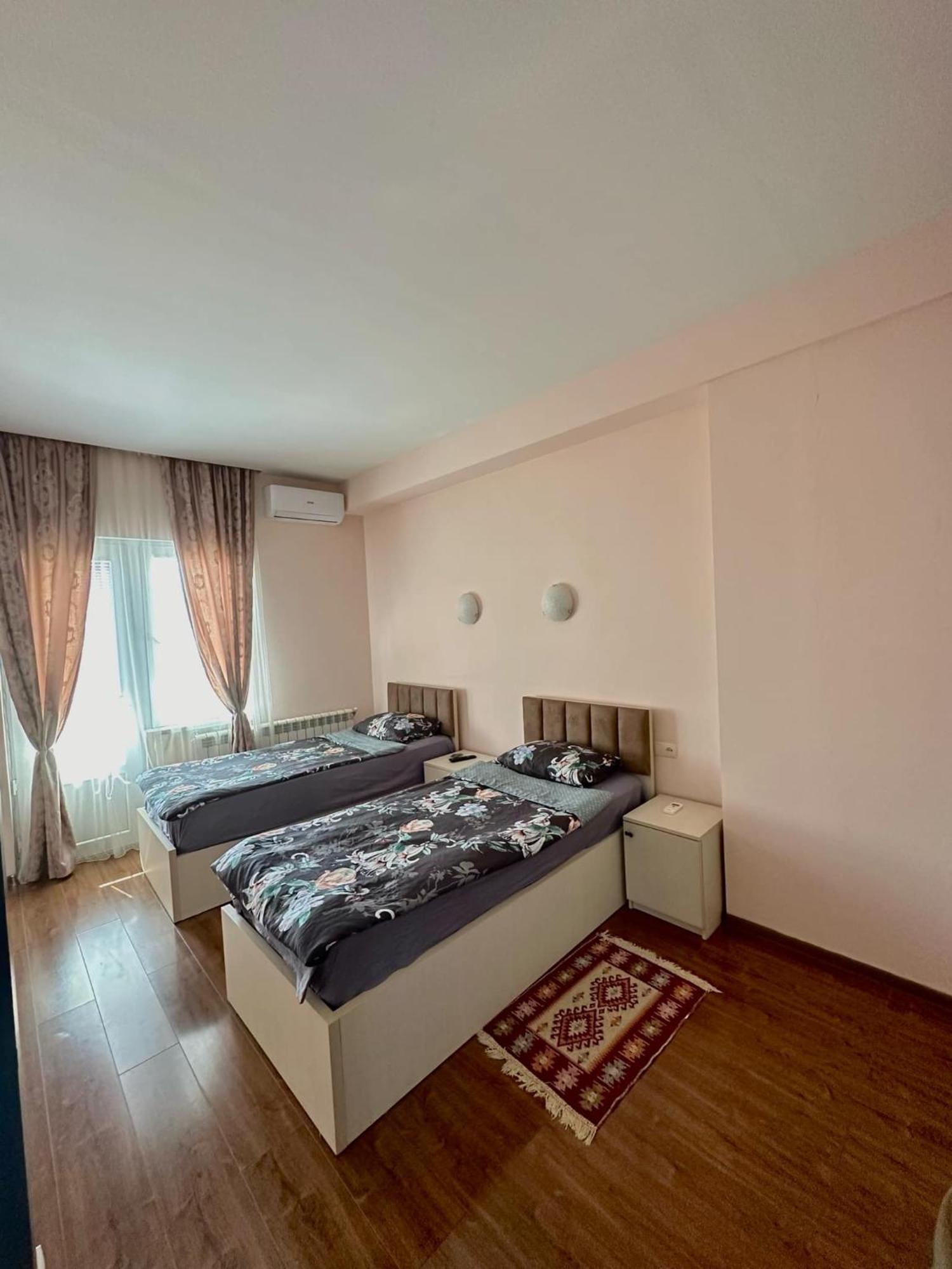 Cozy & Sweet Home Tbilisi ภายนอก รูปภาพ