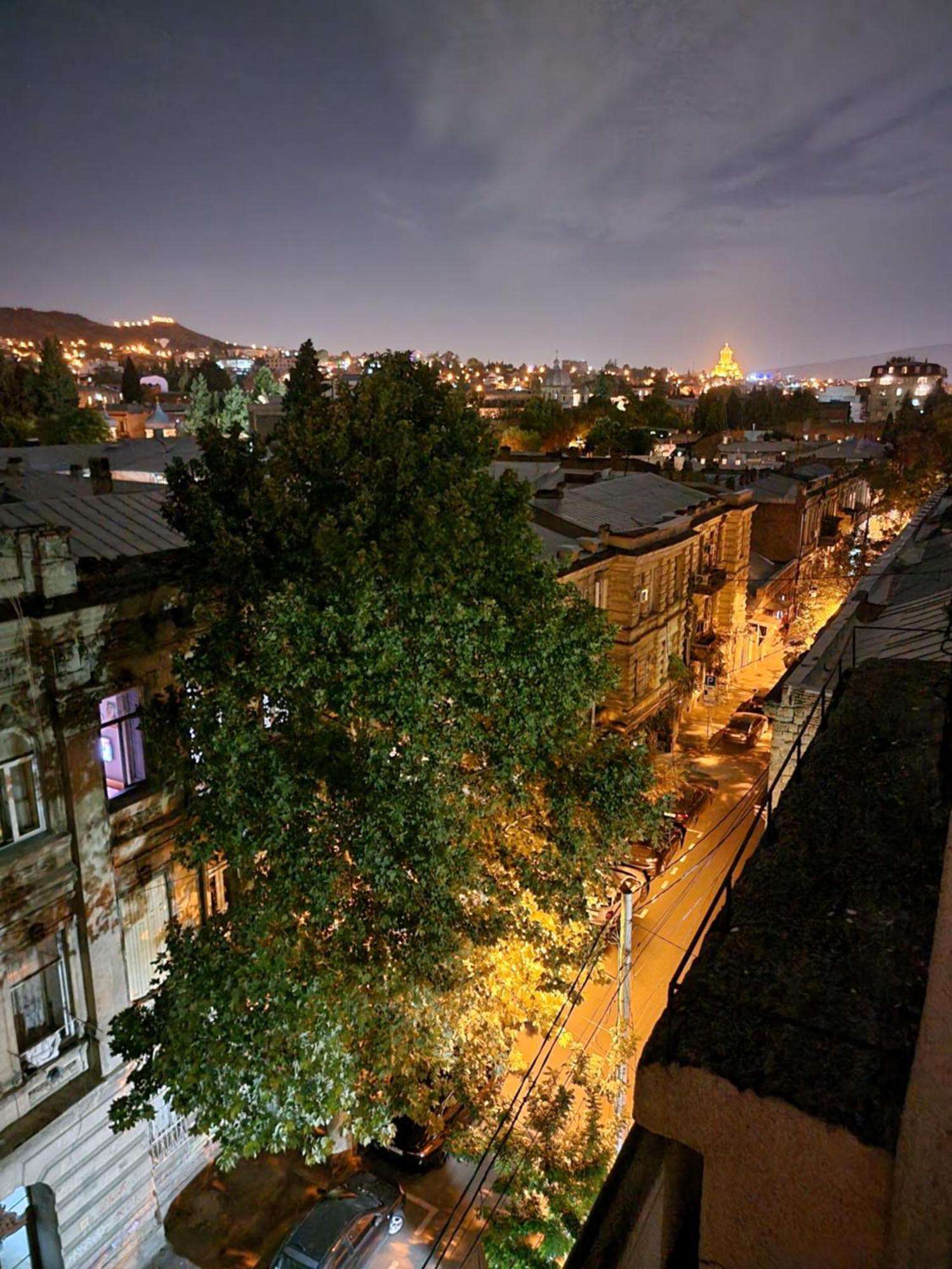 Cozy & Sweet Home Tbilisi ภายนอก รูปภาพ